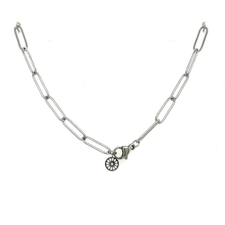 Paperclip Signature Flower Necklace — collar de Karola & Co.