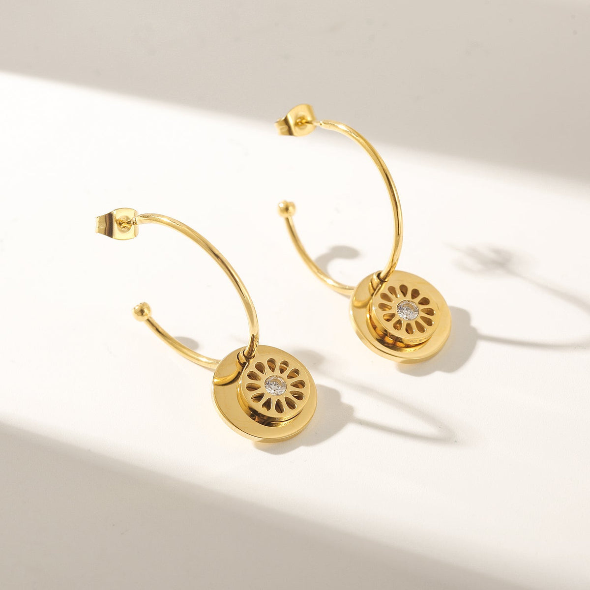 Penelope Earrings - Flower — aretes de Karola & Co.