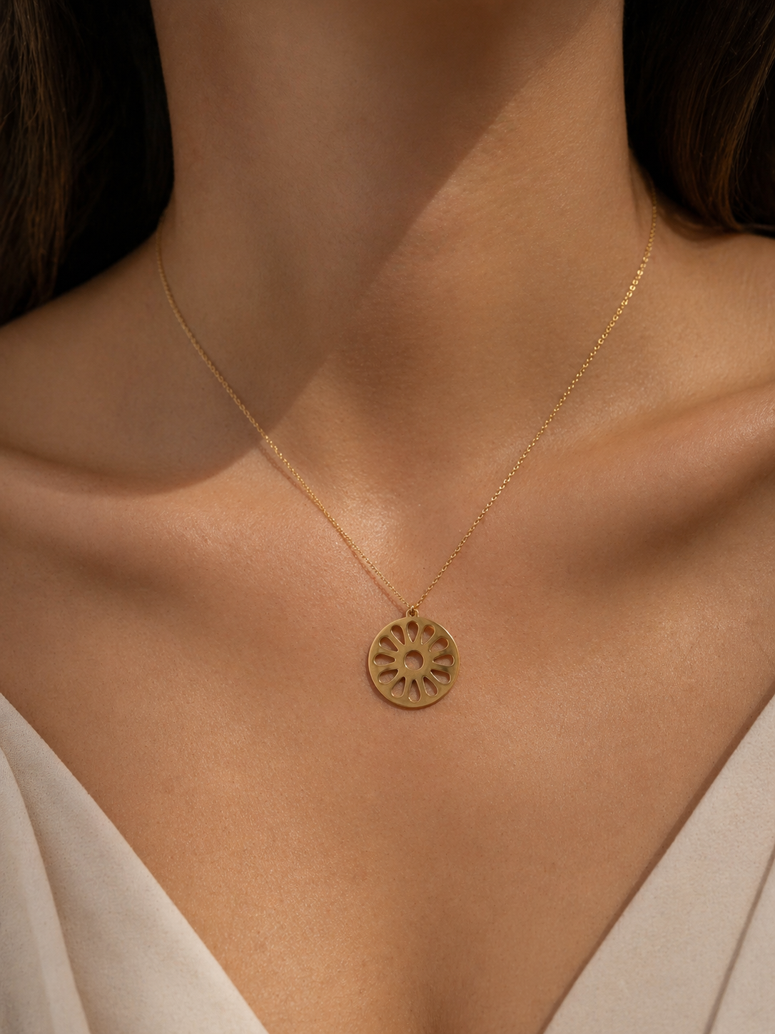 Signature Medium Necklace