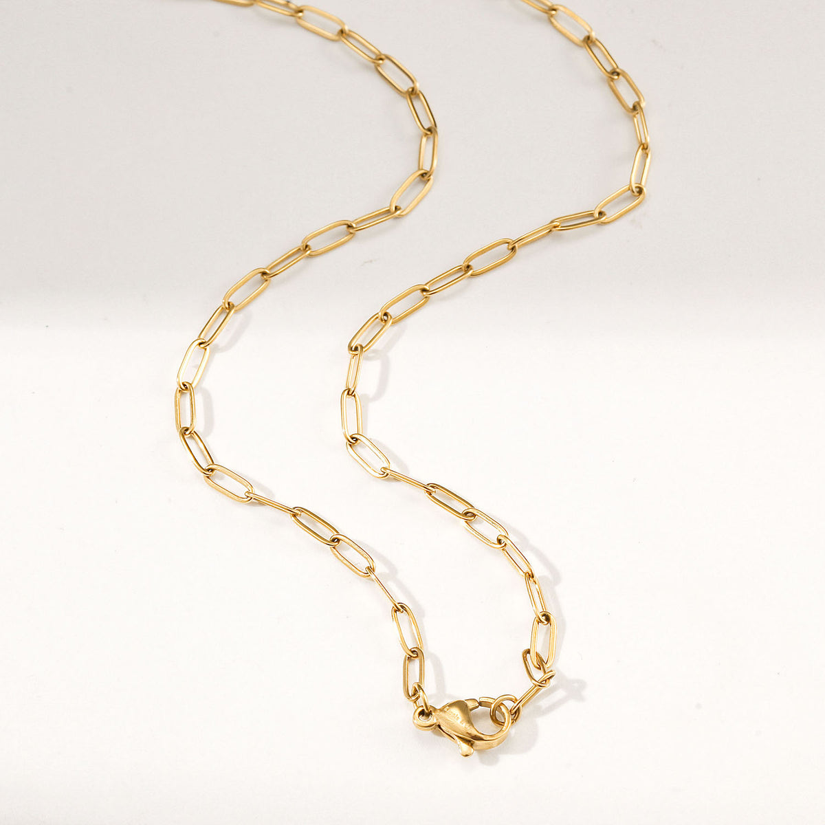Golden Bloom Necklace — collar de Karola & Co.