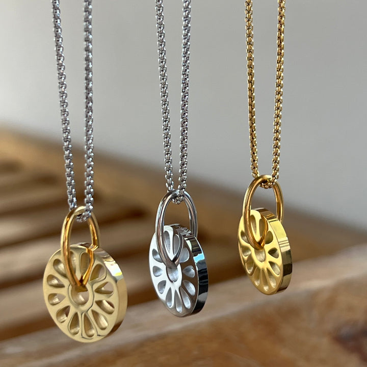 Clara Necklace — collar de Karola & Co.
