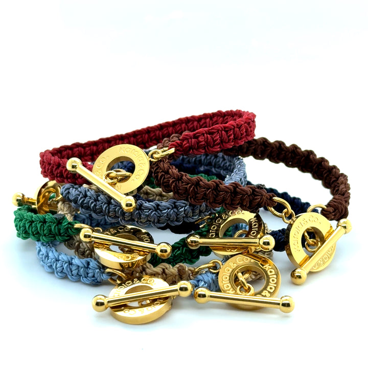 Signature Macrame Bracelet — pulsera de Karola & Co.