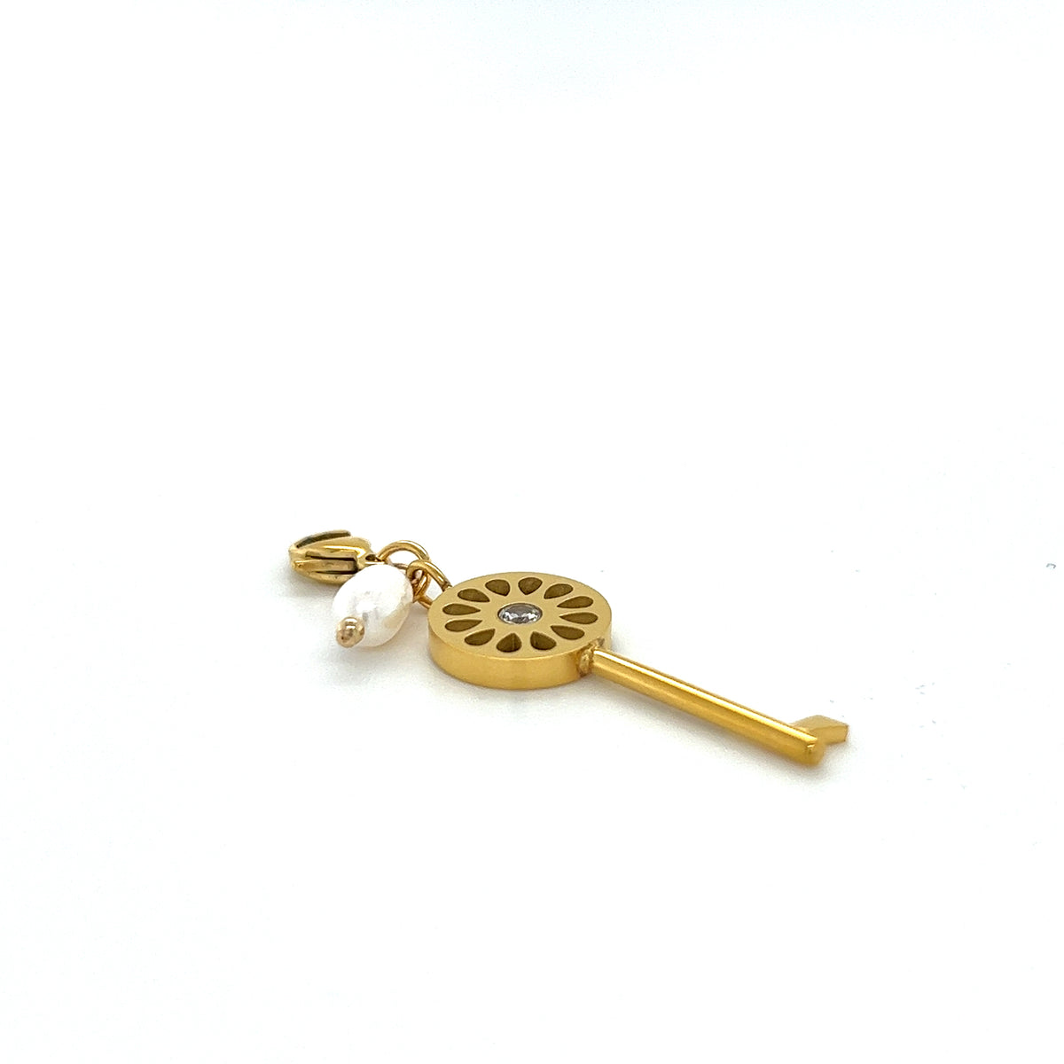 Key + Pearl Charm — dije de Karola & Co.