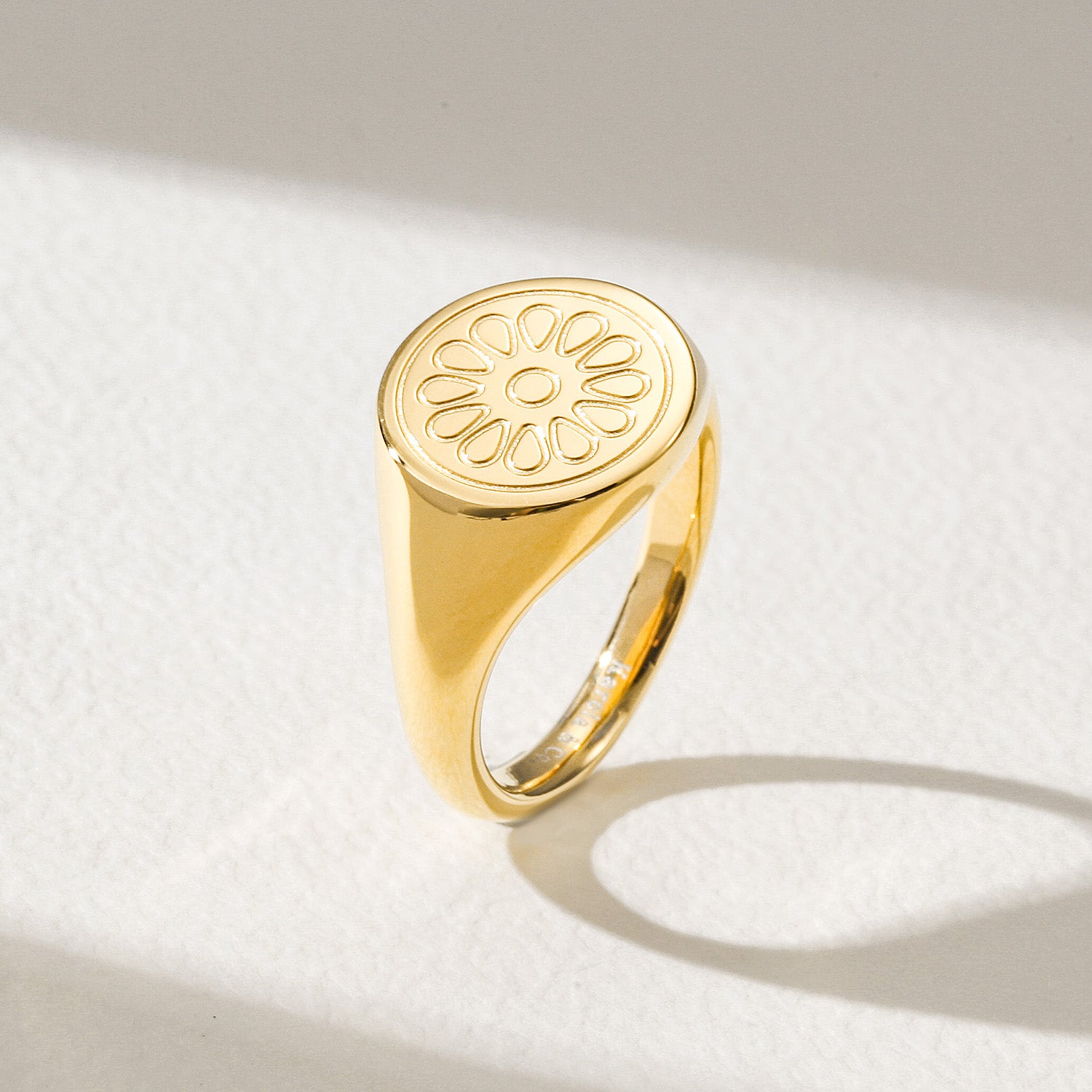 Karola Signet Ring