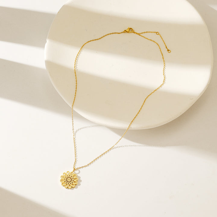 April Necklace — collar de Karola & Co.