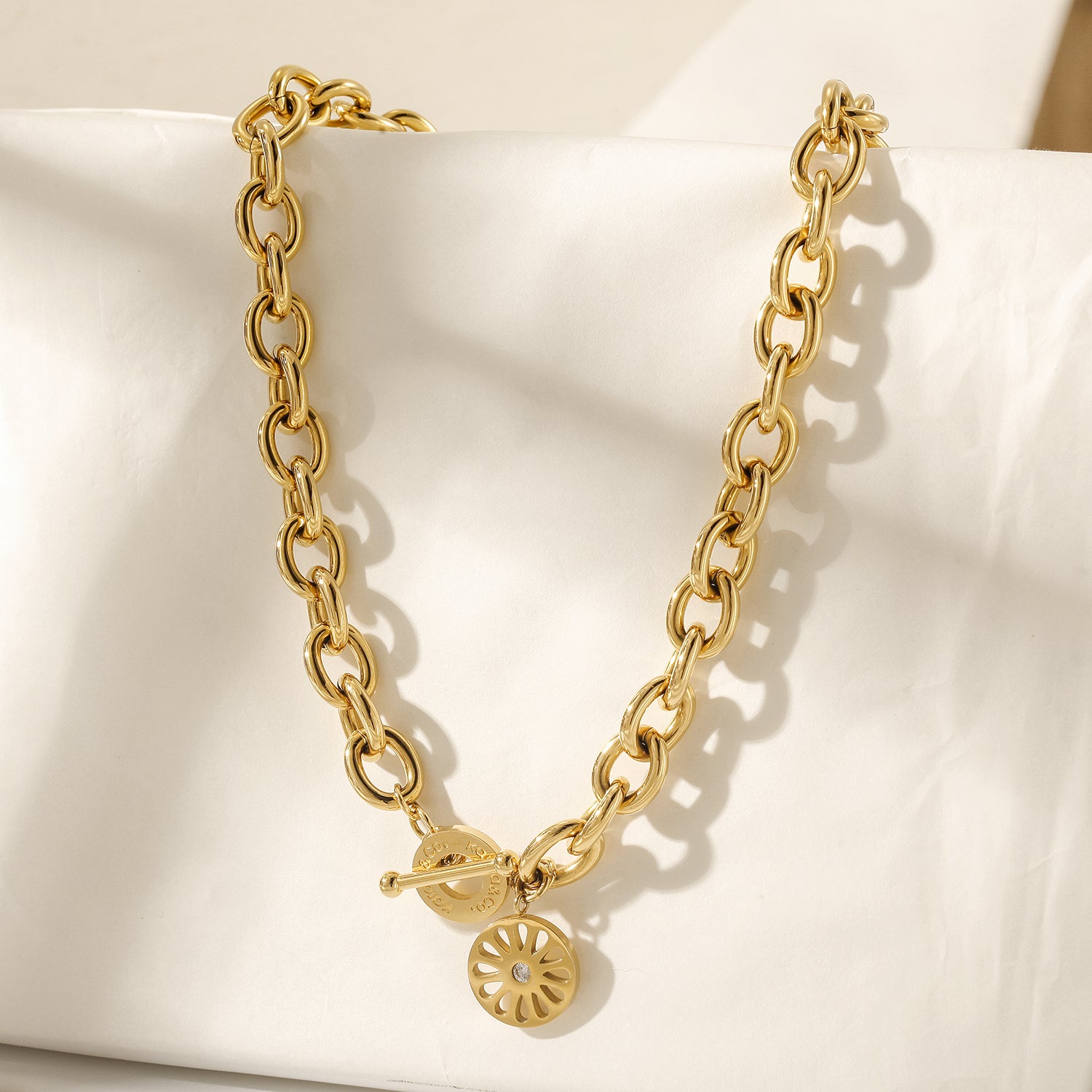 Flower / Signature Bold Necklace