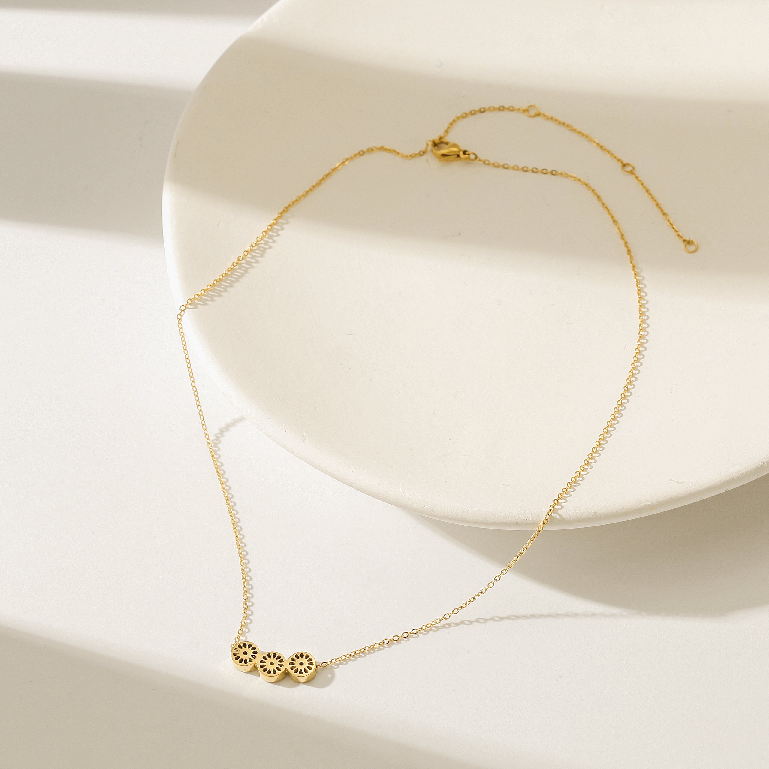 Flora Necklace
