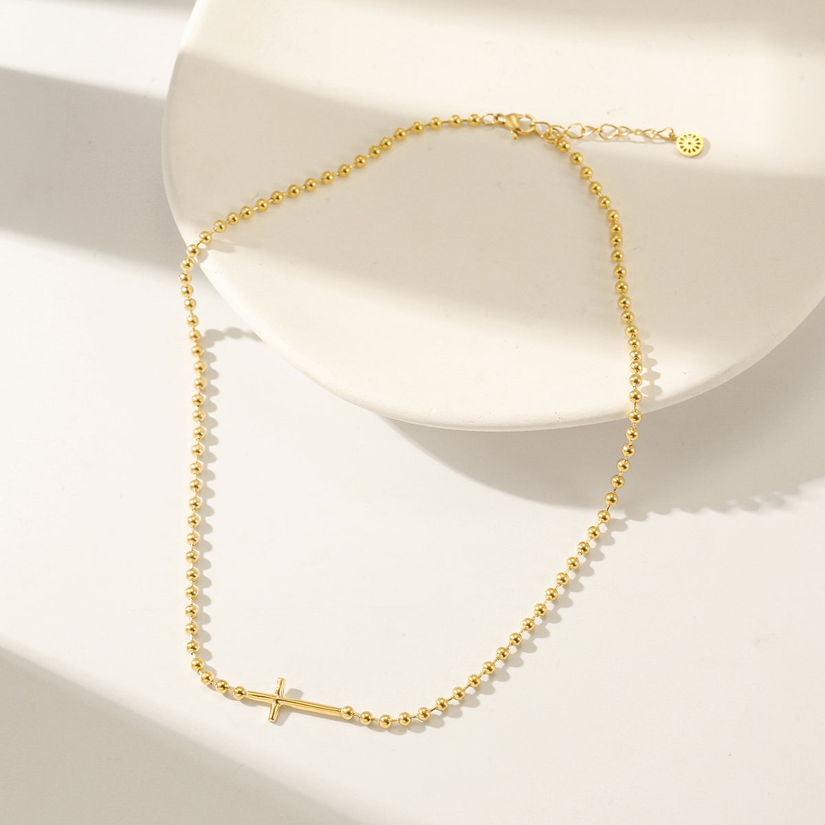 Faith Necklace — collar de Karola & Co.