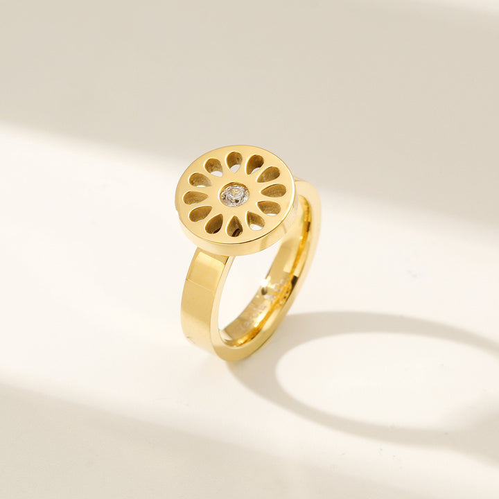 Signature Flower Ring — sortija de Karola & Co.