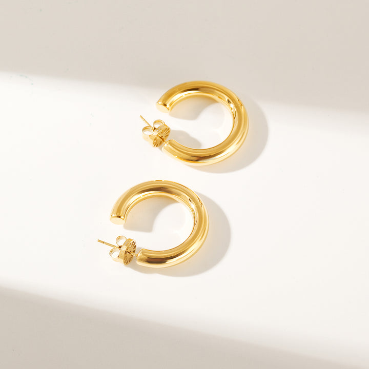 Miami Hoops Gold — aretes de Karola & Co.
