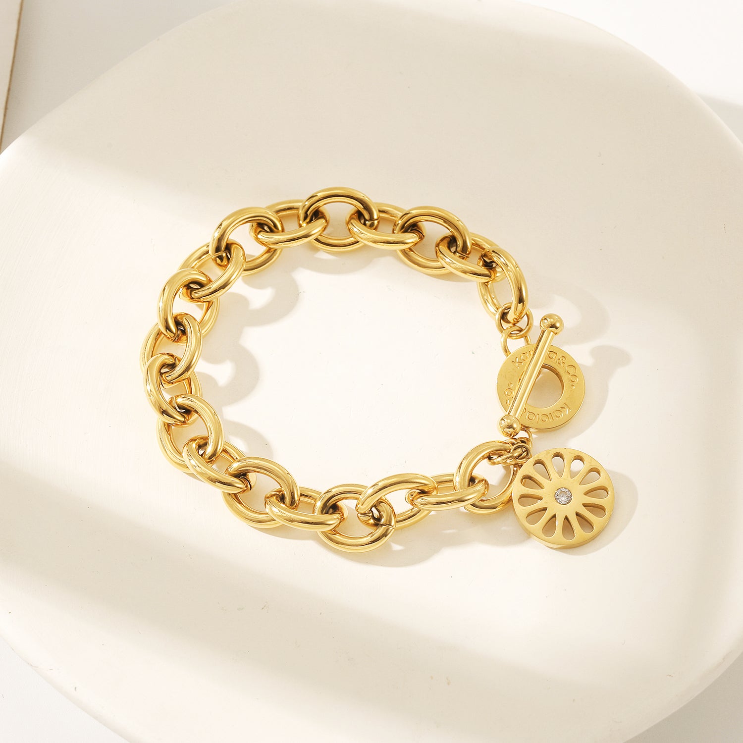 Flower / Signature Bold Bracelet — pulsera de Karola & Co.