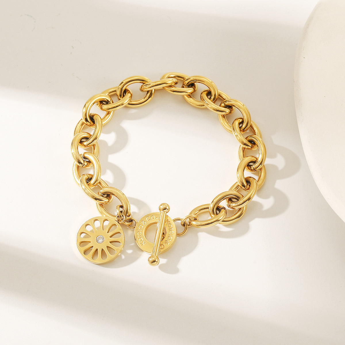 Flower / Signature Bold Bracelet — pulsera de Karola & Co.