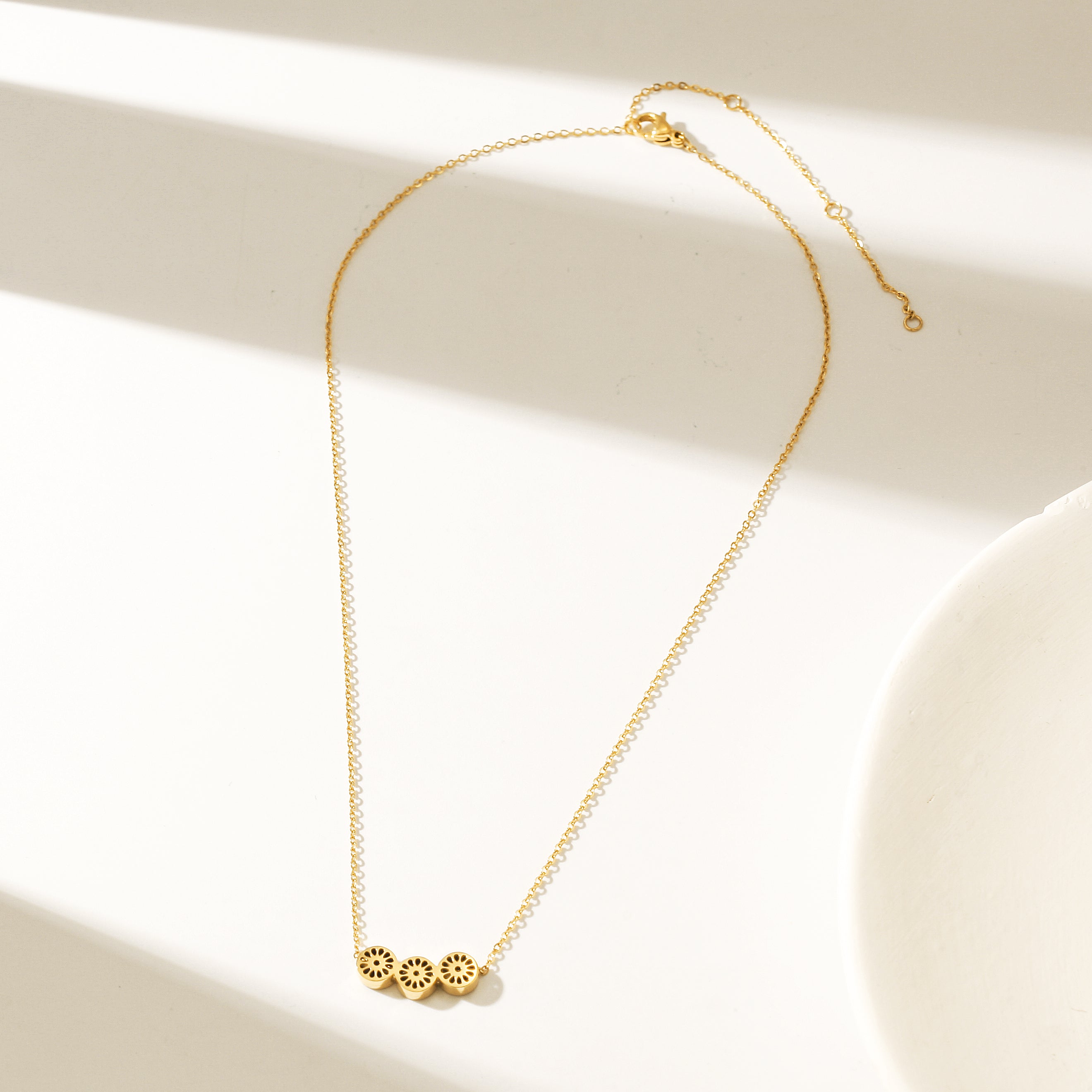 Flora Necklace