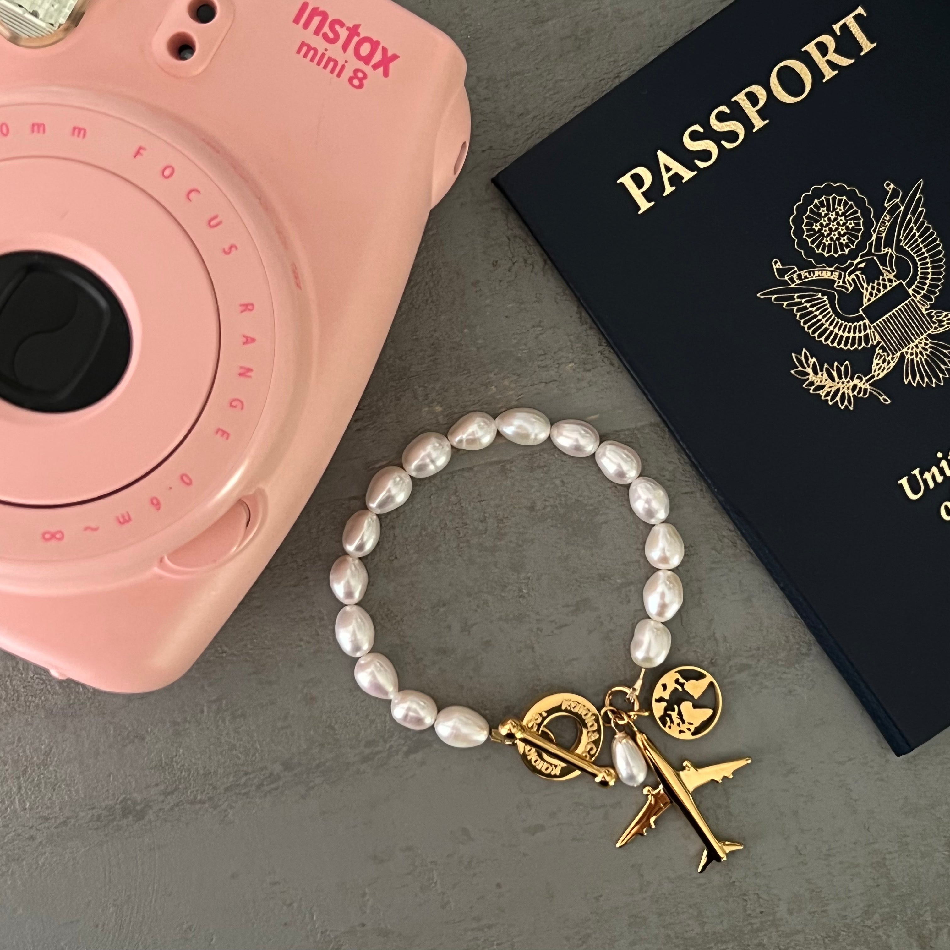 Alejandra Bon Voyage Pearl Bracelet