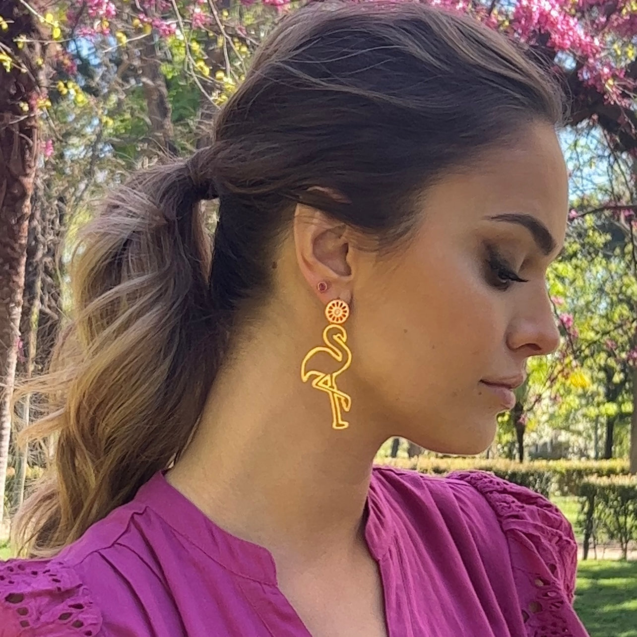 Flamingo Earrings — aretes de Karola & Co.